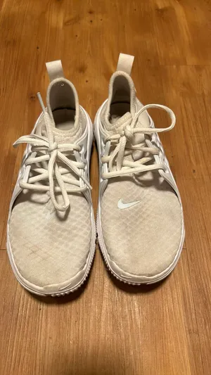Nike Shoes thumbnail 2