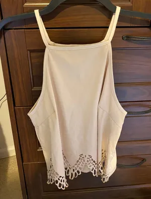 Charlotte Russe Cropped Tank Top thumbnail 1