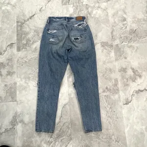 American Eagle Mom Jean‎ Size 00 Blue Stretch Mid-Rise Distressed Blown Knees thumbnail 2