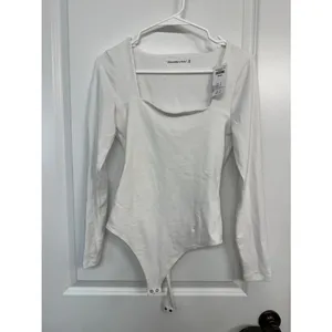 NWT Abercrombie White Square-Neck Long-Sleeve Bodysuit M thumbnail 3