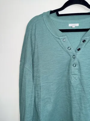 Maurices Relaxed Fit Henley Sweatshirt Solid Teal Green Pullover thumbnail 3
