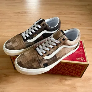 Vans Old Skool 'Checkerboard Sweater - Brown' Mens 9.5 US Women 11.0 US thumbnail 2