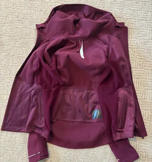 Lululemon Cross Chill Jacket *RepelShell thumbnail 4