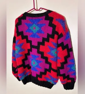 Icelandic Design Hand-Knit Wool Cardigan thumbnail 2
