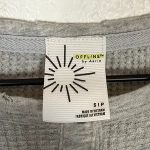 Aerie Offline Wow! Waffle Henley Long Sleeve Shirt Grey Size Small thumbnail 4