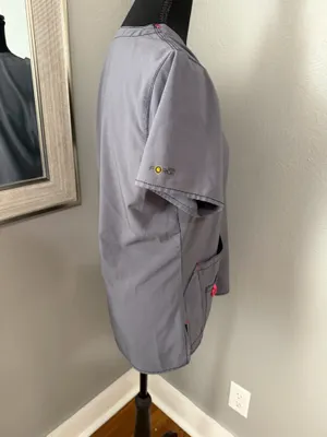 Carhartt Women's Force Cross-Flex V-Neck Scrub Top Grey Small. thumbnail 5