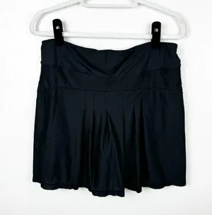 Peter Millar Black Pleat Back Skort Golf Tennis Size Medium thumbnail 2