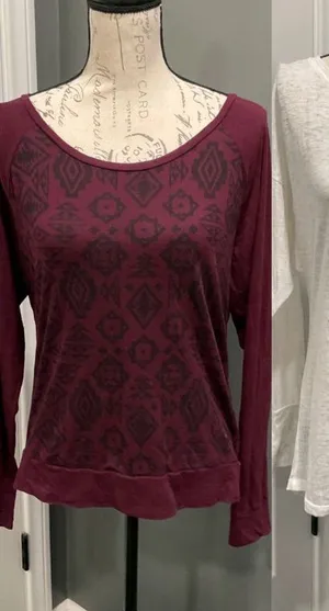 Victorias Secret And‎ Pink Shirt Bundle thumbnail 1