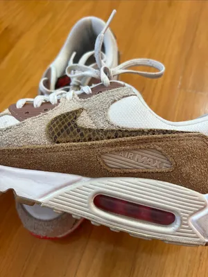 Nike Air Max 90 SE special edition pale ivory snakeskin swoosh thumbnail 4