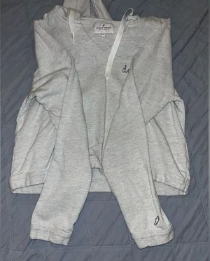 university of dayton cropped hoodie thumbnail 3