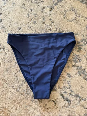 NWOT Nyud Rio Bikini Bottoms Sz M thumbnail 2