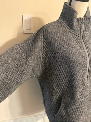 GAP fit | Gray Quilted Quarter-Zip Pullover in Heather Gray thumbnail 9