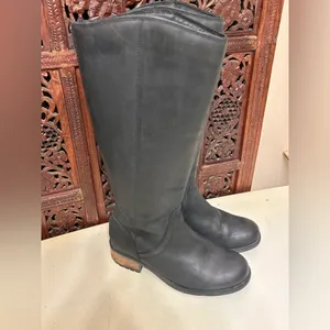 UGG Seldon Tall Black Leather Riding Boots Rear Zipper1009201 Womens Size 7 thumbnail 3