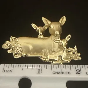 Vintage Danecraft Deer Fawn Doe Brooch 1980s Brushed Gold Tone Pin Signed thumbnail 7