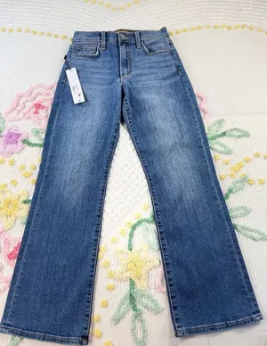 Joe's Jeans‎ The Callie Bootcut Optimist Medium Wash Cropped Jeans Size 24 thumbnail 1