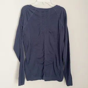 Athleta Size L Navy Blue Foothill Seamless Long Sleeve Shirt Athletic Workout thumbnail 4