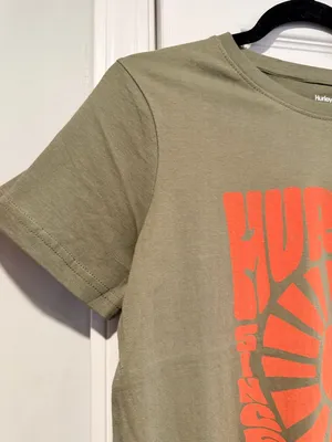 NWOT Hurley Size S Green Graphic Print Short Sleeve Tee Shirt Surf Sun Beach thumbnail 2