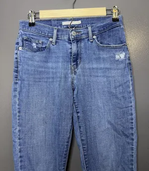 Levis Curvy Skinny Jeans Womens 28 Medium Wash Blue Mid Rise Stretch Denim thumbnail 1