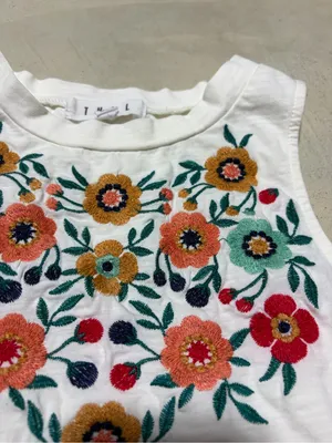 THML White Floral Embroidered Tank top XS thumbnail 4