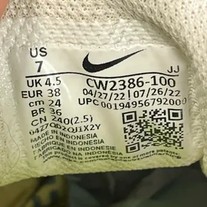 Nike Women’s Shoes Crater Impact White Running Shoes Sneakers Size 7 thumbnail 8