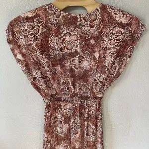 Rip Curl Dress Size Small Brown Ivory Floral Short Sleeve Wrap V-Neck Maxi‎ Boho thumbnail 8
