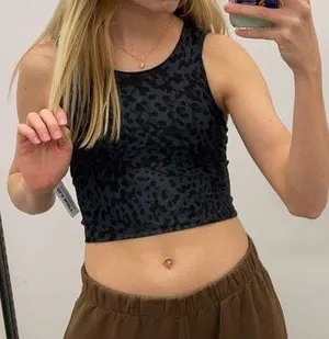 Old Navy Active Sports Bra/Tank thumbnail 1