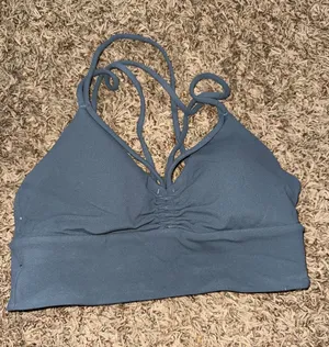 Lululemon bra thumbnail 1
