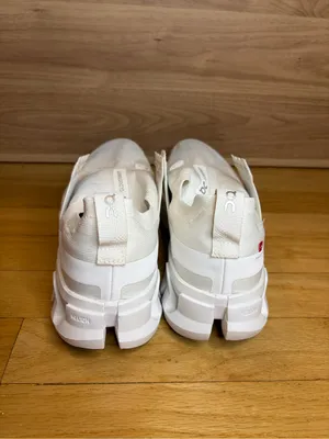 On Running Cloudswift 4 Women's Sneakers In White - Size 10.5 thumbnail 4