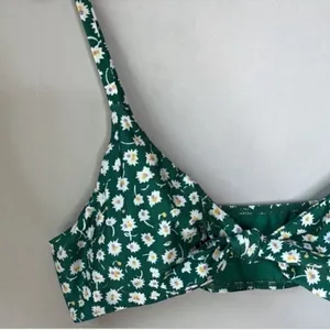 ModCloth Alyssa Bikini Top Green Floral thumbnail 2