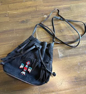 MINNETONKA Vintage Suede Fringe Leather Beaded ThunderBird Bucket Crossbody Bag thumbnail 1