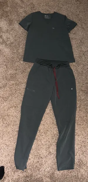 Grey FIGS Scrubs Set thumbnail 1