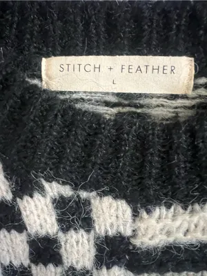 Stitch + Feather Black and Cream Patterned Women's Sweater Size L thumbnail 3