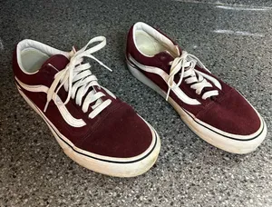 Vans Low-Top Canvas Sneakers in Burgundy and White thumbnail 1