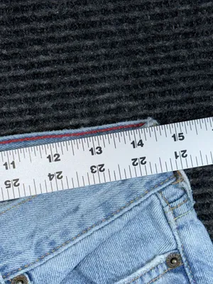 VTG Y2K Hollister Jeans Sz 5 / 29 LONG Light Wash Low Rise Distressed Flare Surf thumbnail 9
