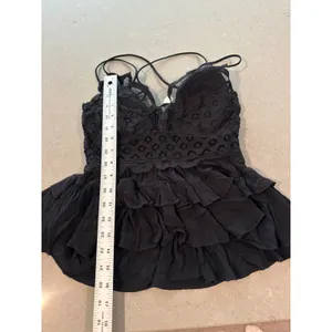 Zenana Black Lace Ruffle Cami Top Sleeveless Blouse Women's‎ Size L thumbnail 2