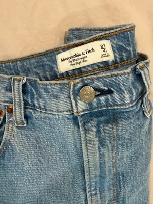 Abercrombie & Fitch Straight Leg Jeans thumbnail 4