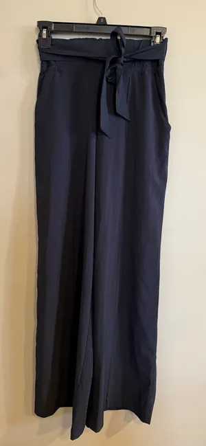 Lululemon Align High Rise Wide Leg Pants Black Size‎ 4 Tie Waist thumbnail 1