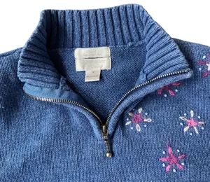 Vintage 90s Blue Embroidered Floral Knit Pull Over Sweater 🔥 thumbnail 2
