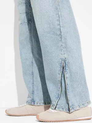Wild Fable Low Rise Barrel Jeans Women’s Size 4 Rigid Zip Ankle Detail thumbnail 3