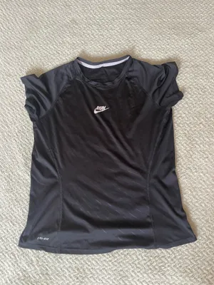 Nike Women’s Dri-Fit thumbnail 2