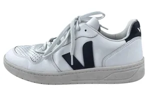 Veja V-10 Women's White Leather Low Top Lace Up Athletic Sneakers Shoes Size 8 thumbnail 1