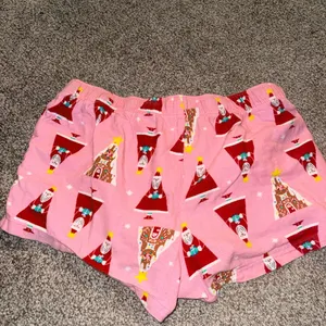 Old Navy Pink Santa Print Women's Shorts thumbnail 4