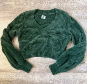 Aritzia Sunday Best Kitten V Neck Green Fuzzy Cropped Pullover Sweater Size M thumbnail 1