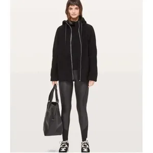 ✨Lululemon So Sherpa Hooded Black Sz Medium Jacket✨ thumbnail 2