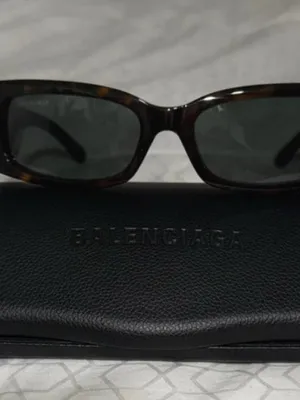 Balenciaga Black Rectangular Logo Sunglasses thumbnail 5