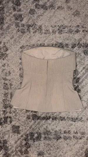 Aritzia Babaton Top thumbnail 2