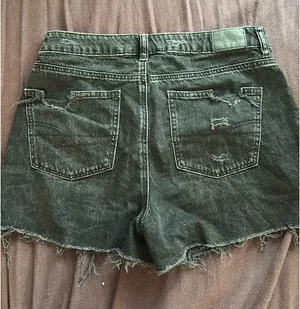 American Eagle Outfitters Jean Shorts Black thumbnail 4