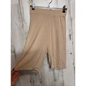 Missguided Sand Beige Cycling Shorts Women’s Size US 6 | Stretchy Loungewear Bik thumbnail 2