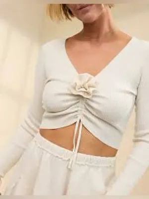 Aerie Size M Cropped Cream Rosette Sweater thumbnail 1