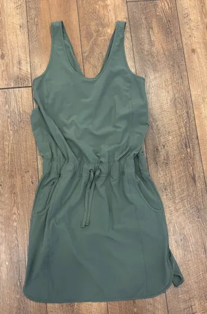 Patagonia Fleetwith Dress Kale Green Scoop Neck Sleeveless Hike REI Women Medium thumbnail 1